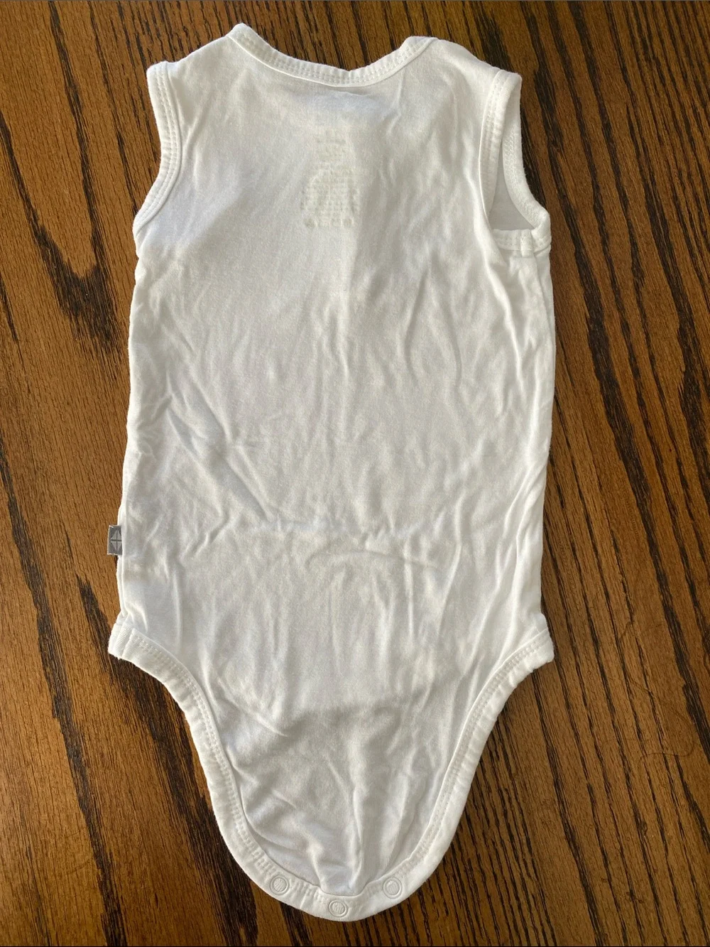 Kyte Baby sleeveless snap sleeveless bodysuit